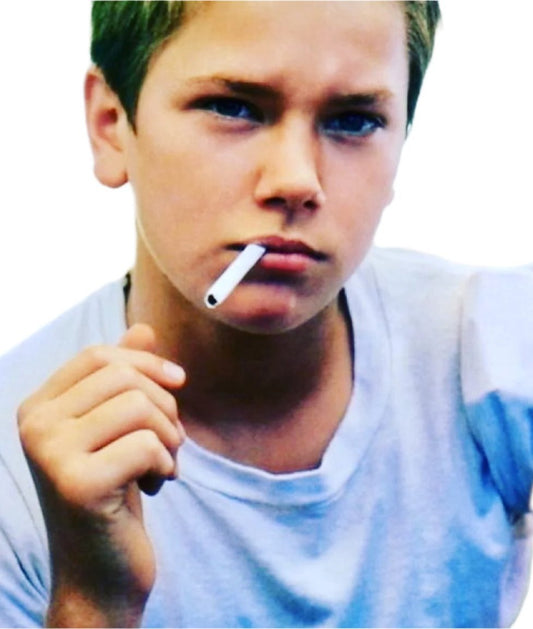 essence of cool - is it this? RIVER PHOENIX.